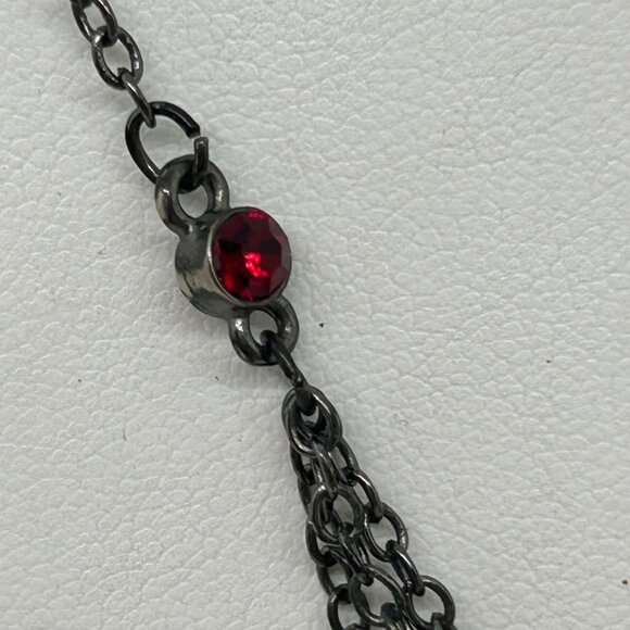 Vintage Vida Red Rhinestone Necklace Gothic Vampire Gun Metal Statement Pendant - Picture 6 of 11